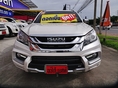 รหัสAB345 ดาวน์น้อย-ผ่อนสบาย ISUZU MU-X 3.0 2WD AT ปี 2014 ราคาเพียง 899,000 บาทเท่านั้น ออกรถ 9,000 บาท ผ่อน   18,000 / เดือน  ️ฟรีดาวน์ ฟรีประกันภัย ่ต่างจังหวัด ซื้อได้ ติดเครดิต ซื้อได้  ชุดแต่งเต็มรอบคัน ไมล์ 60,000 กม เท่านั้น กุญแจสำรองครบ Book Service ครบ เช็กศูยน์ตามระยะ เอกสารครบพร้อมโอน ดูรถกทม.ถนน กาญจนาภิเษก ฝั่งเดียวกับเดอะมอลล์บางแค สนใจติดต่อและทดลองขับ 081-9859973 พล ld line : kam01092512