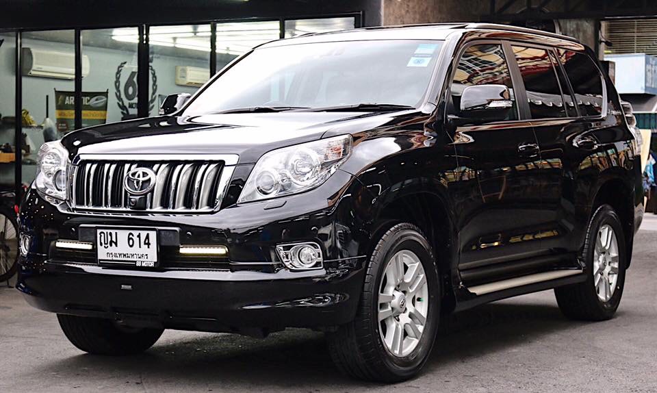 รหัสAU19 มาใหม่ สายลุย ไม่ควรพลาด พร้อมความ Limited เช่นเดิม Toyota Land Cruiser Prado 60th Anniversary ปี12 วิ่ง 41,xxx ไมล์ เครื่อง 3,000 turbo D-4D รถเดิมๆ ไม่เคยทำสี ไม่เคยมีอุบัติเหตุ option เต็มสุดของรุ่นนี้ ตัวรถเป็น UK Spec ช่วงล่างปรับได้ตามสภาพถนน   -ตัวรถเป็น Land Cruiser Prado 60th Anniversary limited (มีoptionเพิ่ม) -เฉพาะตัว 60th Anniversary เป็นเครื่อง 3,000 turbo ดีเซล D-4D 188 แรงม้า (แรงกว่าตัวปกติ) -รถเป็นตัว UK Spec option เต็มสุดของรุ่น -เพิ่มชุดแต่ง Modellista  -ช่วงล่างปรับไฟฟ้า สามารถเลือกการขับขี้ได้ -เกียร์ 4 wheels ปรับไฟฟ้า -จอกลาง ตัวเต็มสุด -กล้องรอบคัน 360  รูปที่ 1