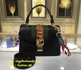 New Gucci Sylvie Leather Mini in Black Bag (เกรด Hi-End) หนังแท้ รุ่นใหม่ชน Shop   