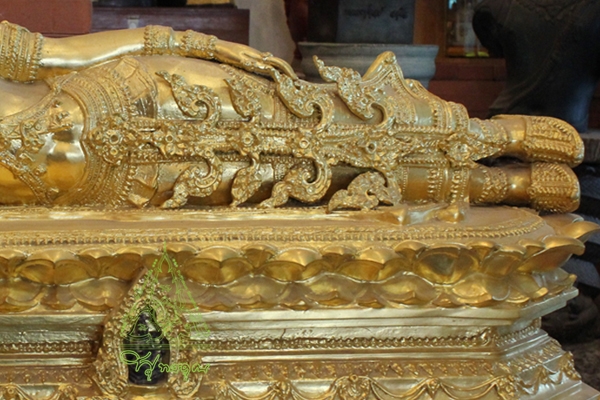 พระนอน ปางนิพพาน ขนาด 108 ซ.ม. เนื้อทองเหลือง ปิดทองคำเปลว 59000.- โรงหล่อ 54 พุทธคุณ รูปที่ 3