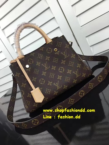 รุ่นขายดี พร้อมส่ง กระเป๋า Louis Vuitton Monogram Canvas Montaigne BB Bag หนังแท้ (เกรด Hi-end) -- กระเป๋าหลุยส์ วิตตอง รูปที่ 1