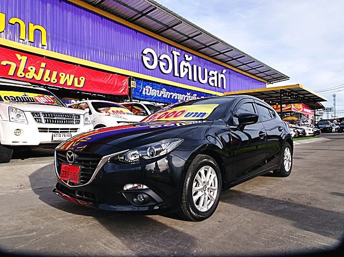 รหัส417 MAZDA 3 Skyactiv 2.0 C (Hatchback) AT ปี2014 ราคาเพียง 619,000 เท่านั้น ออกรถ  9,000 บาท ผ่อน 12,000 / เดือน  ฟรีดาวน์ ฟรีประกันภัย  ต่างจังหวัด ซื้อได้ ติดเครดิต ซื้อได้  ใหม่ล่าสุด ไมล์ 50,000 กม. เท่านั้น เจ้าของเดียวดูแลดี Book Service ครบ เช็กศูนย์ตามระยะ เอกสารครบพร้อมโอน ดูรถกทม.ถนน กาญจนาภิเษก ฝั่งเดียวกับเดอะมอลล์บางแค สนใจติดต่อและทดลองขับ 081-9859973 พล ld line : kam01092512 รูปที่ 1