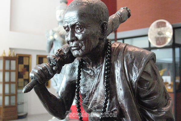 หลวงปู่ทวดธุดงค์ ทองเหลือง รมสี - โรงหล่อพรหมรังสี - Prommrungsee - บริษัท พุทธ พรหมรังสี จำกัด รูปที่ 3