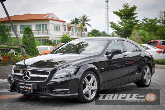 รหัสTM441 MERCEDES-BENZ CLS-CLASS W 218 (ปี10-13) CLS 250 CDI ปี 2012 รายละเอียด รถเข้าใหม่ล่าสุดครับ MERCEDES-BENZ CLS250 สีดำ ปี2012 เครื่อง 2.1 ดีเซล เกียร์ AT ไมล์ 65,000 กม  ราคา 2,399,000.- สวยและถูกที่สุดในตลาด  ยิ่งดาวน์เยอะ  ค่างวดยิ่งน้อยลง  ประหยัดดอกเบี้ย เครื่องยนต์ 2,100 CC.   ไมล์ 65,000 กม  ชุดแต่งamg  ครื่องเสียง harman/kardon  เครื่องดีเซล  เบาะไฟฟ้า memory  กล้องถอย  navi  การันตีตัวถังไม่มีชน 100%  กุญแจ 2 ดอก  คู่มือ (ประวัติครบ) สนใจติดต่อและทดลองขับ 081-9859973 พล ld line : kam01092512 รูปที่ 1