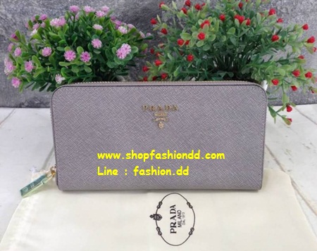 กระเป๋าสตางค์  Prada Saffiano แบบซิปรอบ อะไหล่สีทอง สีเทา หนังแท้  (เกรด Hi-End)   รูปที่ 1