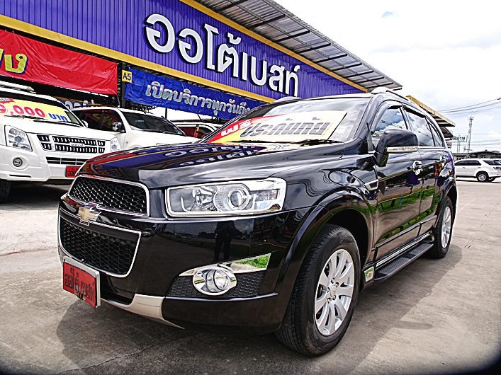 รหัสAB449 เข้าใหม่ อย่างสวยเลยครับ CHEV CAPTIVA 2.0 LSX AT ปี 2013 ราคาเพียง 639,000 เท่านั้น ออกรถ 9,000 บาท ผ่อน 12,xxx / เดือน  ฟรีดาวน์ ฟรีประกันภัย ต่างจังหวัด ซื้อได้ ติดเครดิต ซื้อได้  เครื่องดีเซล 2,000 cc เจ้าของเดียว ดูแลดี  ประหยัดน้ำมัน ไม่มีเชียวชน ออฟชั่นครบครัน  Book Service ครบ เอกสารครบพร้อมโอน ดูรถกทม.ถนน กาญจนาภิเษก ฝั่งเดียวกับเดอะมอลล์บางแค สนใจติดต่อและทดลองขับ 081-9859973 พล ld line : kam01092512 รูปที่ 1