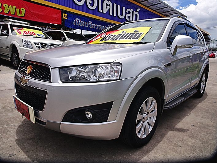 รหัสAB450 เข้าใหม่ อย่างสวยเลยครับ CHEV CAPTIVA 2.0 LSX AT ปี 2012 ราคาเพียง 609,000 เท่านั้น ออกรถ 9,000 บาท ผ่อน 12,xxx / เดือน  ฟรีดาวน์ ฟรีประกันภัย ต่างจังหวัด ซื้อได้ ติดเครดิต ซื้อได้  เครื่องดีเซล 2,000 cc เจ้าของเดียว ดูแลดี ประหยัดน้ำมัน สีเทา ไม่มีเชียวชน ออฟชั่นครบครัน  Book Service ครบ เอกสารครบพร้อมโอน ดูรถกทม.ถนน กาญจนาภิเษก ฝั่งเดียวกับเดอะมอลล์บางแค สนใจติดต่อและทดลองขับ 081-9859973 พล ld line : kam01092512 รูปที่ 1