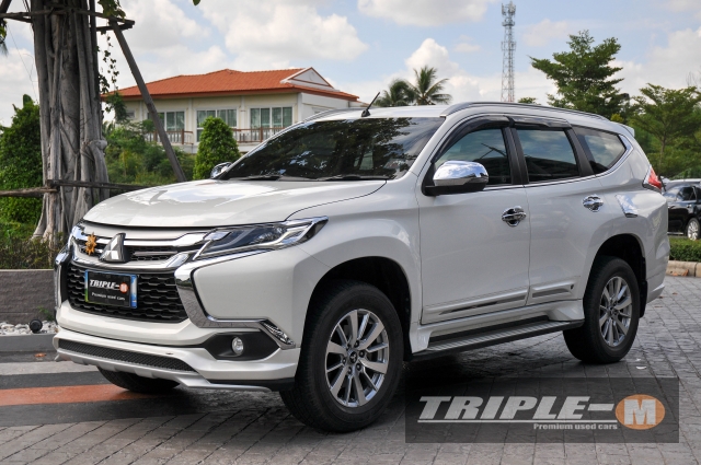 รหัสTM446 MITSUBISHI PAJERO SPORT โฉมปี (15-18) 2WD 2.4 [GT] ปี 2016 รายละเอียด ข้อมูล ติดต่อ NEW ARRIVAL MITSUBISHI PAJERO 2.4 / ดีเซล / AT / ปี 2016 / ไมล์ 50,000 กม.  ราคา 1,089,000.- สวยและถูกที่สุดในตลาด ยิ่งดาวน์เยอะ ค่างวดยิ่งน้อยลง ประหยัดดอกเบี้ย เครื่องยนต์ 2,400 CC. ไมล์แท้ 50,000 KM. topสุด 2WD เบาะหนัง Navi กล้องถอย บุ๊ค กุญแจครบ 2 ดอก การันตีตัวถังไม่มีชน 100% สนใจติดต่อและทดลองขับ 081-9859973 พล ld line : kam01092512 รูปที่ 1