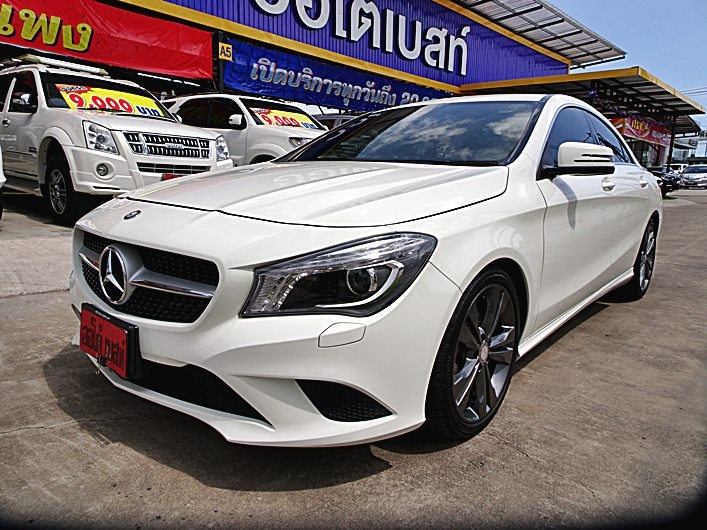 รหัสAB455BENZ 1.6 CLA 180 W117 Urban Coupe AT ปี 2017 ราคาเพียง  1,619,000 เท่านั้น ออกรถ 99,000 บาท ผ่อน 20,xxx / เดือน  ฟรีดาวน์ ฟรีประกันภัย  ต่างจังหวัด ซื้อได้ ติดเครดิต ซื้อได้  ป้ายแดง ปี2017 ออกศูนย์ BENZ THAILAND  เจ้าของเดียวออกห้าง ดูแลดี กุญแจสำรองครบ Book Service ครบ เอกสารครบพร้อมโอน ดูรถกทม.ถนน กาญจนาภิเษก ฝั่งเดียวกับเดอะมอลล์บางแค สนใจติดต่อ 081-9859973 พล ld line kam01092512 รูปที่ 1