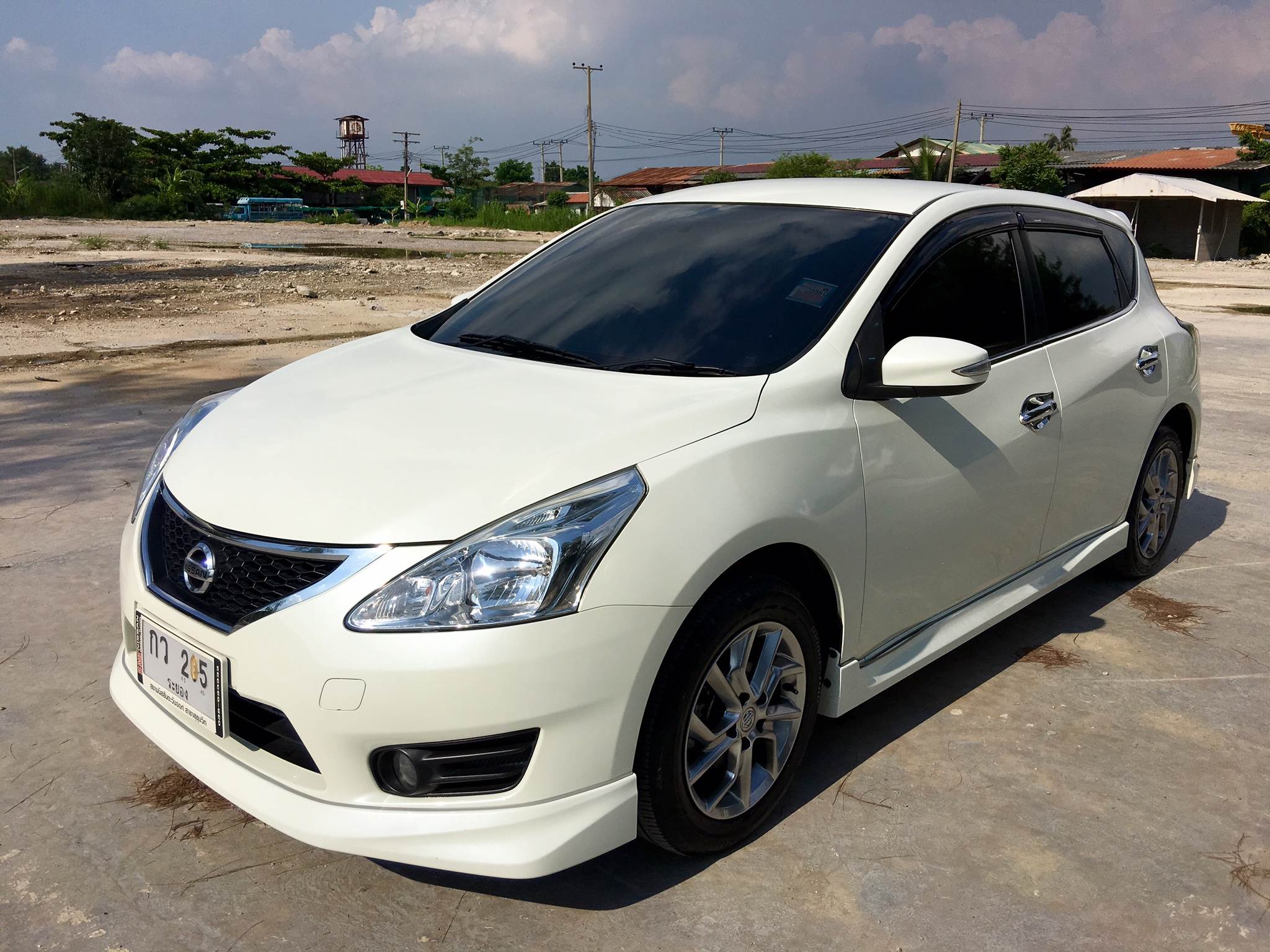 รหัสBT232 ปี2014 รุ่น คศ. 2013 Nissan Pulza 1.6 E Cvt Sport สีขาว  เลขไมล์ 38,xxx km. Full Option ภายในดำ   ราคา 509,000 บาท (ลูกค้าเครดิตดี) ธนชาต 500,000 บาท scb 450,000 บาท bmw 487,000 บาท สนใจติดต่อและทดลองขับ 08q-9859973 พล ld line : kam010925122 รูปที่ 1