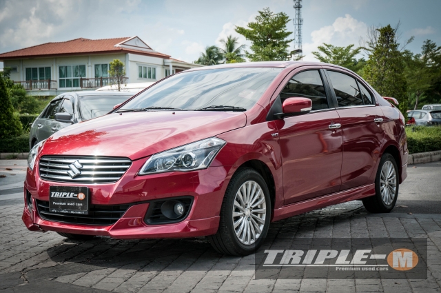 รหัสTM447 SUZUKI CIAZ โฉมปี (15-17) 1.2 [RS] ปี 2016 รายละเอียด ข้อมูล ติดต่อ ⭐ NEW ARRIVAL ⭐ SUZUKI CIAZ 1.2 / เบนซิน / AT / ปี 2016 / ไมล์ 19,000 กม.  ราคา 479,000 บาท เครื่องยนต์ 1,200 CC. ไมล์แท้ 19,000 KM. ตัว TOP เนวิเกอรฺเตอรฺ แอร์จอ มัลติ push-start ชุดแต่ง rs รอบคัน มี apple car play โชว์หน้าจอ iphone สภาพป้ายแดง บุ๊ค กุญแจครบ 2 ดอก การันตีตัวถังไม่มีชน 100% สนใจติดต่อและทดลองขับ 081-9859973 พล ld line : kam01092512 รูปที่ 1