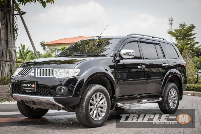 รหัสTM455 MITSUBISHI PAJERO SPORT โฉมปี (08-15) 2.5 GT ปี 2013 รายละเอียด ข้อมูล ติดต่อ ⭐ NEW ARRIVAL ⭐ MITSUBISHI PAJERO GT 2.5 / ดีเซล / AT / ปี 2013 / ไมล์ 51,000 กม.  ราคา 739,000.- สวยและถูกที่สุดในตลาด ยิ่งดาวน์เยอะ ค่างวดยิ่งน้อยลง ประหยัดดอกเบี้ย เครื่องยนต์ 2,500 CC. ดีเซล ประหยัดน้ำมัน ไมล์ 5x,xxx กม. ภายในดำแล้ว เครื่อง VG 178 แรงม้า บุ้ค คู่มือ กุญแจรีโมท 1 ดอก การันตีตัวถังไม่มีชน 100% สนใจติดต่อและทดลองขับ 081-9859973 พล ld line : kam01092512 รูปที่ 1