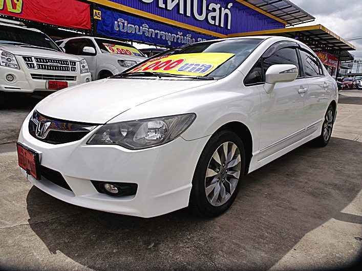 รหัสAB467 HONDA CIVIC FB 1.8 E AT ปี2009 ราคาเพียง 439,000 เท่านั้น ออกรถ 9,000 บาท ผ่อน  8,xxx / เดือน  ฟรีดาวน์ ฟรีประกันภัย  ต่างจังหวัด ซื้อได้ ติดเครดิต ซื้อได้  รถสวยพร้อมใช้งาน ออฟชั่นครบครัน  AIRBAG/ABS เจ้าของดูแลดีไม่มีเชียวชน ล้อแม็ค 16