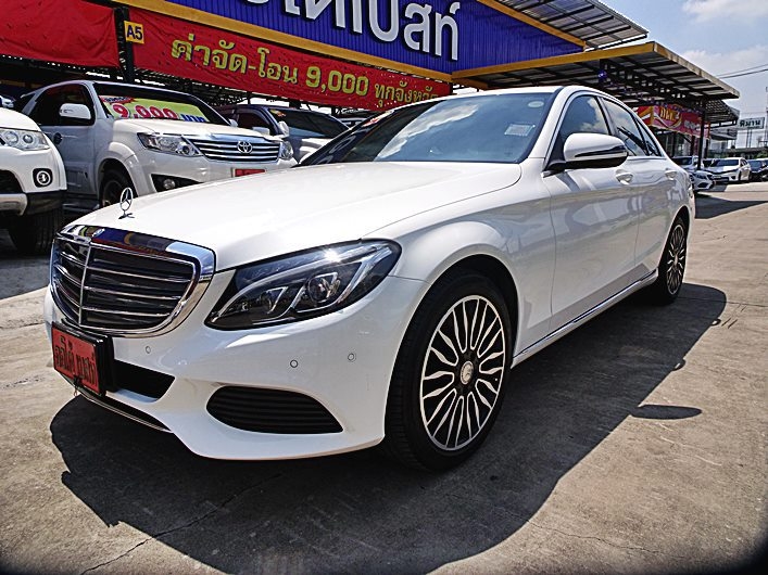 รหัสAB484 BENZ C350 W205 PLUG-IN HYBRID 2.0 AT ปี 2016 ราคาเพียง 2,419,000 เท่านั้น ออกรถ 59,000 บาท ผ่อน  2x,xxx / เดือน  ออกรถ 59,000 บาท ฟรีประกันภัย  ต่างจังหวัด ซื้อได้ ติดเครดิต ซื้อได้  ออกศูนย์ BENZ THAILAND  รถสวย กุญแจสำรองครบ Book Service ครบ WARRANTY ศูนย์  เอกสารครบพร้อมโอน ดูรถกทม.ถนน กาญจนาภิเษก ฝั่งเดียวกับเดอะมอลล์บางแค สนใจติดต่อและทดลองขับ 081-9859973 พล ld line : kam01092512 รูปที่ 1