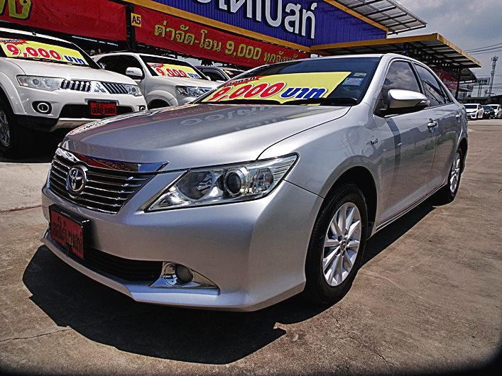 รหัสTM494 TOYOTA CAMRY 2.0 G ATปี 2012 ราคาเพียง 669,000 เท่านั้น ออกรถ 9,000 บาท ผ่อน 13,xxx / เดือน  ฟรีดาวน์ ฟรีประกันภัย  ต่างจังหวัด ซื้อได้ ติดเครดิต ซื้อได้  รถสวยพร้อมใช้งาน ออฟชั่นครบครัน AIRBAG/ABS Book Service ครบ เช็กศูนยตามระยะ เอกสารครบพร้อมโอน!!!  ดูรถกทม.ถนน กาญจนาภิเษก ฝั่งเดียวกับเดอะมอลล์บางแค สนใจติดต่อและทดลองขับ 081-9859973 พล ld line : kam01092512 รูปที่ 1