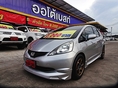 รหัส501 HONDA JAZZ 1.5 S AT ปี2010 ราคาเพียง 389,000 เท่านั้น ออกรถ 9,000 บาท ผ่อน  7xxx / เดือน  ฟรีดาวน์ ฟรีประกันภัย  ต่างจังหวัด ซื้อได้ ติดเครดิต ซื้อได้  เจ้าของเดียวออกห้าง ดูแลดีไม่มีเชี่ยวชน ออฟชั่นครบครัน AIRBAG/ABS ไมล์ 139,xxx กิโล เอกสารครบพร้อมโอน ดูรถกทม.ถนน กาญจนาภิเษก ฝั่งเดียวกับเดอะมอลล์บางแค สนใจติดต่อและทดลองขับ 081-9859973 พล ld line : kam01092512