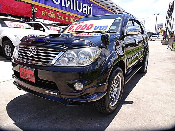 รหัสAB517 TOYOTA FORTUNER 3.0 G 4WD MT ปี 2005 ราคาเพียง  459,000 เท่านั้น ออกรถ 9,000 บาท ผ่อน 9,xxx / เดือน  ฟรีดาวน์ ฟรีประกันภัย  ต่างจังหวัด ซื้อได้ ติดเครดิต ซื้อได้  เกียร์ธรรมดา ขับ4 รุ่นท็อปแต่งเต็ม TRD แต่งเต็ม MAX SPORT ออฟชั่นครบครัน  AIRBAG/ABS ภายในตกแต่งลายไม้ เบาะหนัง เอกสารครบพร้อมโอม ดูรถกทม.ถนน กาญจนาภิเษก ฝั่งเดียวกับเดอะมอลล์บางแค สนใจติดต่อและทดลองขับ 081-9859973 พล ld line : kam01092512 รูปที่ 1