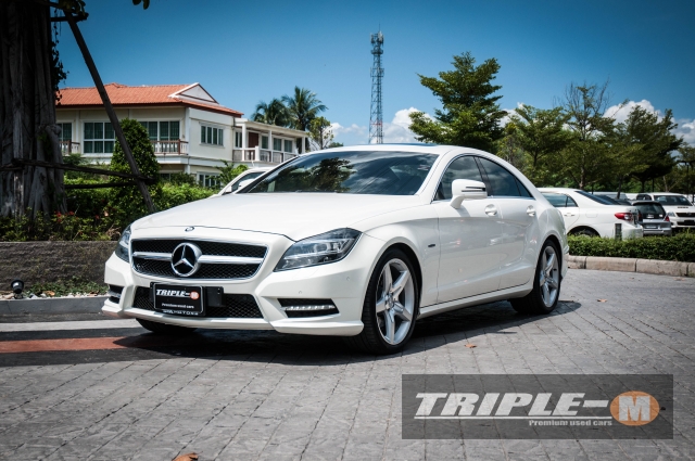 รหัสTM474 MERCEDES-BENZ CLS-CLASS W 218 (ปี10-13) CLS 250 CDI ปี 2012 รายละเอียด ข้อมูล ติดต่อ ⭐ NEW ARRIVAL ⭐ MERCEDES BENZ CLS250 CDI AMG 2.1D / ดีเซล / AT / ปี 2012 / ไมล์ 80,000 กม.  ราคา 2,459,000.- สวยและถูกที่สุดในตลาด ยิ่งดาวน์เยอะ ค่างวดยิ่งน้อยลง ประหยัดดอกเบี้ย เครื่องยนต์ 2,100 CC. ไมล์ 80,000 กม. หลังคา SUNROOF เครื่องเสียง HAMAN กล้องถอย NAVI ฝาท้ายไฟฟ้า Book services การันตีตัวถังไม่มีชน 100% สนใจติดต่อและทดลองขับ 081-9859973 พล ld line : kam01092512 รูปที่ 1