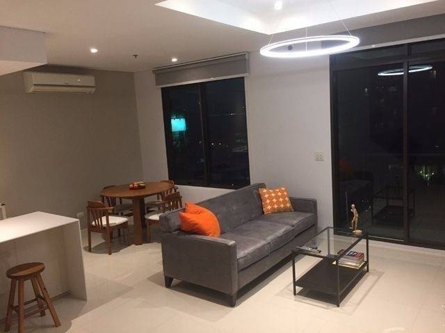 !!!! ให้เช่า ห้อง Duplex 2 ห้องนอน คอนโด Villa Asoke - MRT เพชรบุรี !!!! !!!!  For Rent 2 Bedroom Duplex Unit at Villa Asoke MRT Petchburi !!!! รูปที่ 1