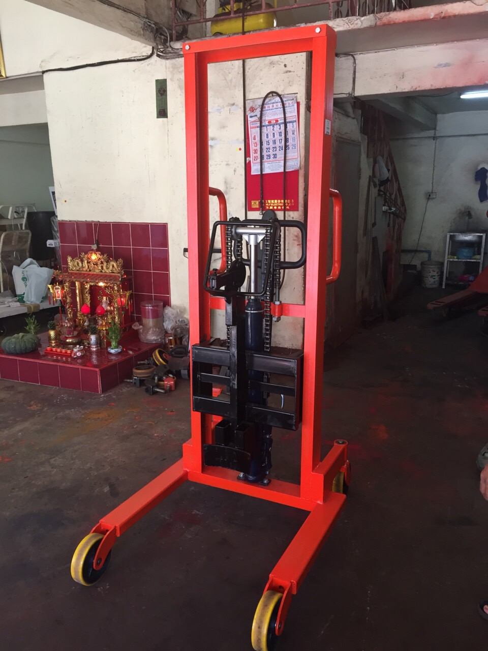 รถยกเคลื่อนย้ายเทถังน้ำมัน 086-0818076 รูปที่ 3
