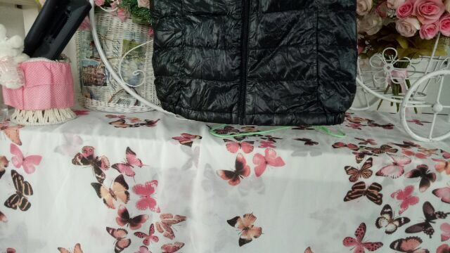 UNIQLO ultralight down vest junior ไซส์140สภาพดีเหมือนใหม่ รูปที่ 5