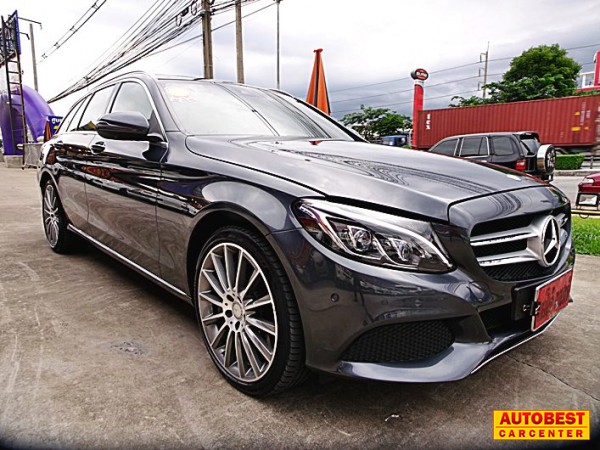 รหัสAB626 BENZ C350E ESTATE W205 (AMG) 2.0 AT ปี 2016 ออกศูนย์ BENZ Thailand ไมล์ 9,600 กม. -Book Service ครบ -กุญแจสำรองครบ -เครื่อง 2000cc.เบนซิน-ไฮบริด -วารันตีศูนย์ ถึง 2019 -แบตเตอร์รี่ ประกัน10 ปี 