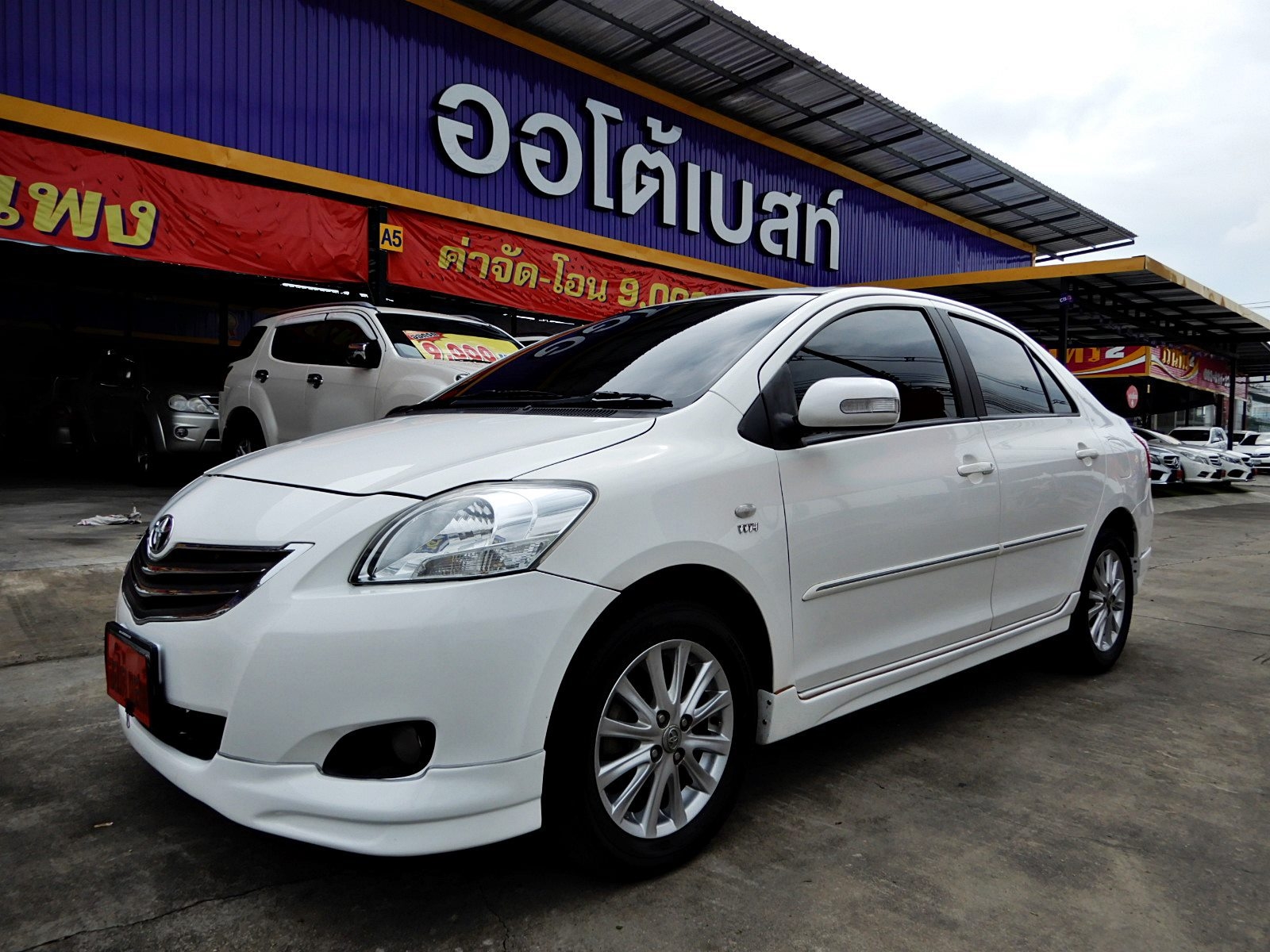 รหัสAB643 TOYOTA VIOS 1.5 E AT ปี 2010 ราคาเพียง 299,000 บาทเท่านั้น ออกรถ 9,000 บาท ผ่อน 6,xxx / เดือน  ฟรีดาวน์ ฟรีประกันภัย  ✅ต่างจังหวัด ซื้อได้ ✅ติดเครดิต ซื้อได้  โปรโมชั่นสุดพิเศษ - ออกรถ 9,000 บาทเท่านั้น - ฟรีดาวน์ ฟรีประกันภัย  รถสวยพร้อมใช้งาน ชุดแต่งรอบคัน AIRBAG/ABS ออฟชั่นครบครัน เอกสารครบพร้อมโอน ดูรถกทม.ถนน กาญจนาภิเษก ฝั่งเดียวกับเดอะมอลล์บางแค สสใจติดต่อและทดลองขับ 081-9859973 พล ld line : kam01092512 รูปที่ 1