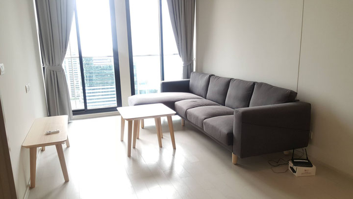 เช่าด่วน ห้องสวย พื้นที่กว้าง modern แบบ 1 ห้องนอน ที่ คอนโด Noble เพลินจิต  **For Rent** A Modern & Specious 1 Bed Unit with Amazing View at Noble Ploenchit รูปที่ 1