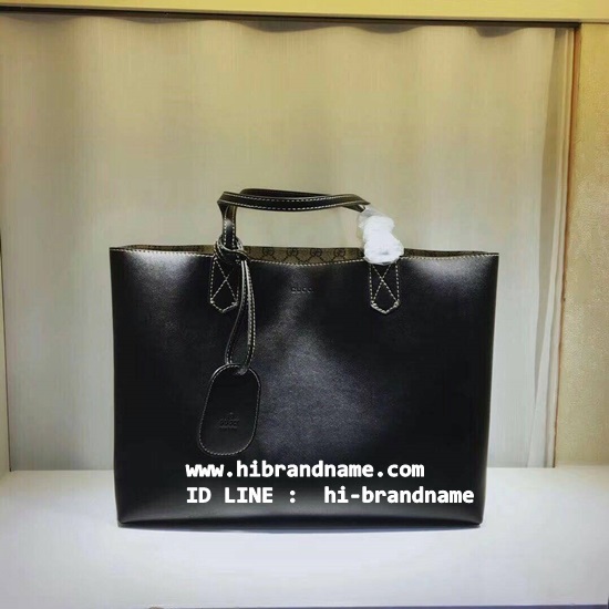 New Gucci Shopping Bag (เกรด Hi-end) สีดำ กลับด้านใช้ได้ทั้ง 2 ด้าน รุ่นมาใหม่ชน Shop  ใหม่มากก ค่ะรุ่นนี้ รูปที่ 1