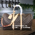 กระเป๋า Louis Vuitton Monogram Canvas Keepall 50 With Strap Bag (เกรด Hi-End) หนังแท้ทั้งใบ  หนังนิ่มคืนตัว สวยมากค่ะ 