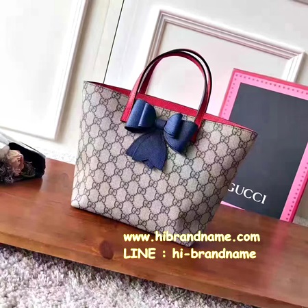 New Gucci Shopping Bag รุ่่นโบว์สีกรม สายกระเป๋าสีแดง มาใหม่ (เกรด Hi-end)  กระเป๋ามาใหม่ Gucci ทรง Shopping Bag  รูปที่ 1