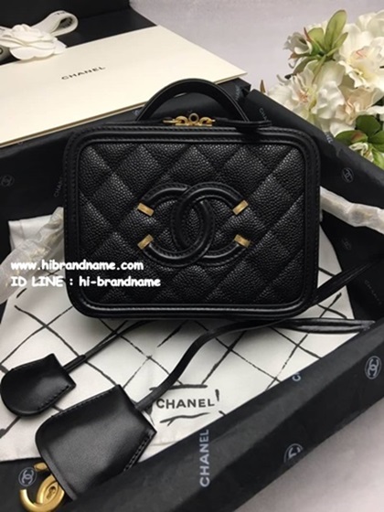 New Chanel Vanity Case in Black With Gold Hardware Bag (เกรด Top Hi-end) ใบเล็ก สีดำ งานถือสลับใช้กับของแท้ได้เลยค่ะ รูปที่ 1
