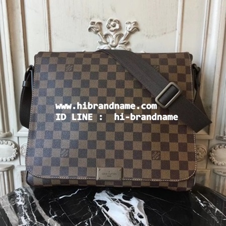  Louis Vuitton Damier Ebend District Messenger Bags (Hi-end) 12 นิ้ว  แบบสะพายข้าง หนังนิ่ม สวยค่ะ รูปที่ 1