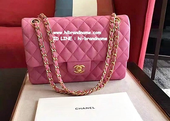 New Chanel Classic Medium in Pink With Gold Hardware Bag (เกรด Top Hi-end) เกรดงานถือสลับกับของแท้ได้เลยค่ะ    -- New Chanel Classic สีชมพู รูปที่ 1