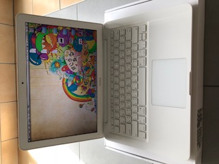 ขาย macbook white Unibody 2.24 สภาพสวย 7500 บาท รูปที่ 1