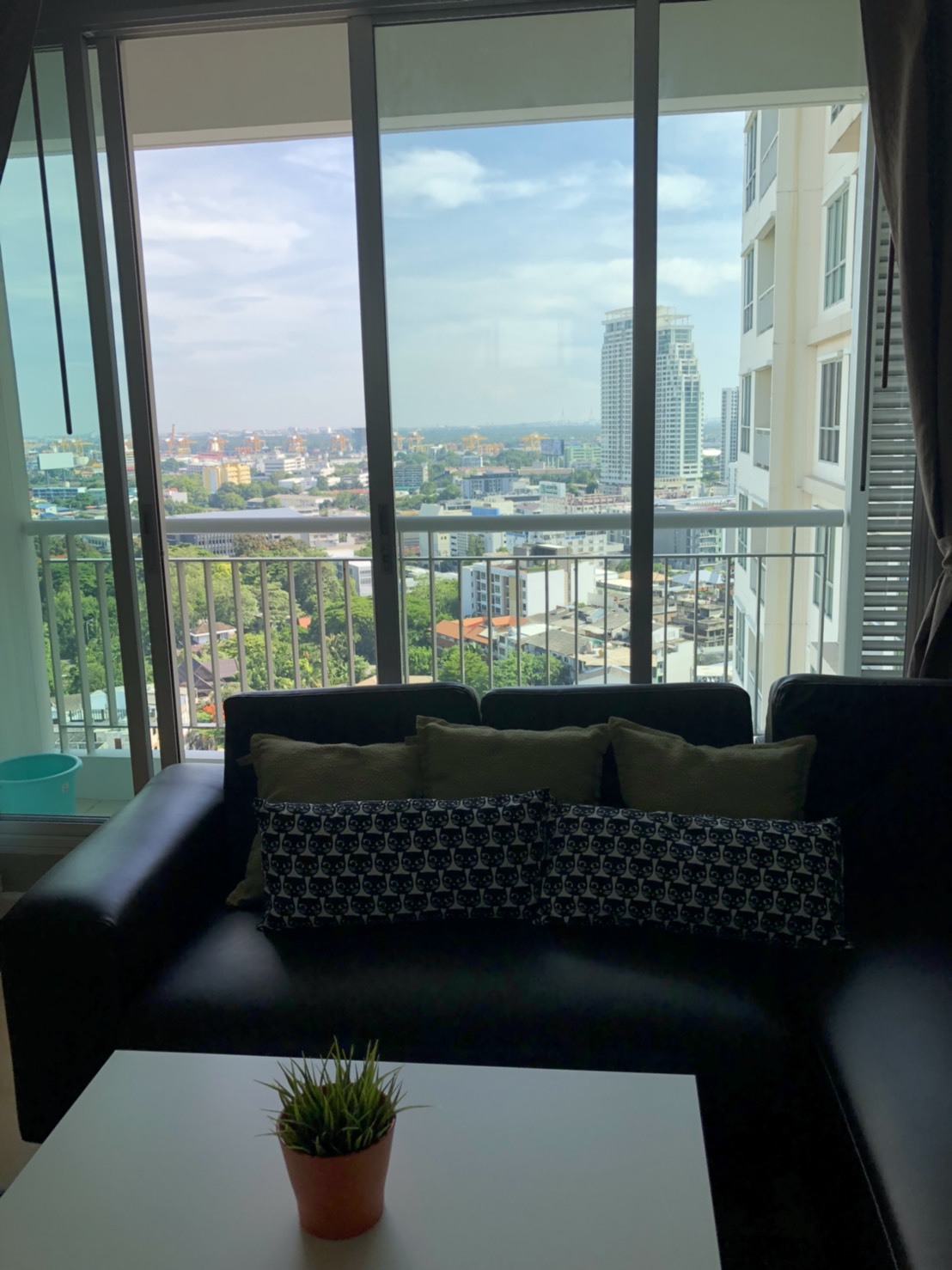 Room for rent Life at Sukhumvit65 35000 THB 24m from BTS Ploenchit ref-dha258565 รูปที่ 1
