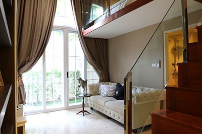 SALE Luxury Decor Single House with private pool in  Sukhumvit soi 4 Nana BTS รูปที่ 1