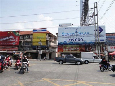 ให้เช่าตึก 2 คูหา ถนนใหญ่แยก ซอยเทพประสิทธิ์ เมือง พัทยา ชลบุรี รูปที่ 1