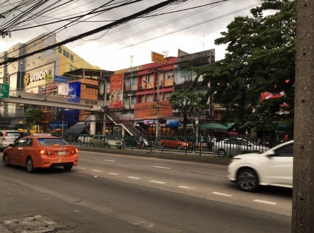 ให้เช่า อาคารพาณิชย์ ติดรถไฟฟ้า mrt พหลโยธิน ราคาเร้าใจ รูปที่ 1