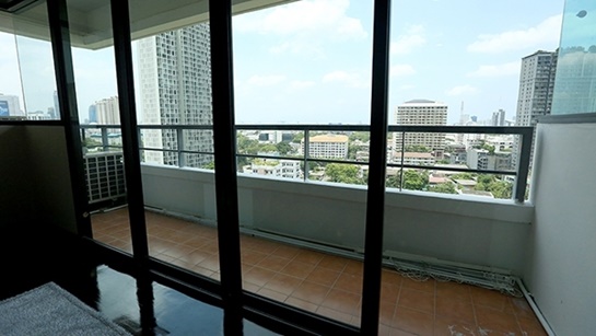 Condo next to BTS Saladang For Sell  Sathorn Gardens  2 bedrooms,109 sqm., 10th plus floor. รูปที่ 1