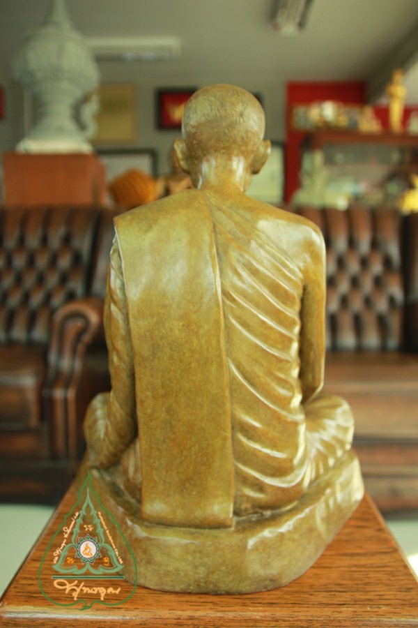 หลวงปู่มั่น 10 นิ้ว โดย โรงหล่อ ๕๔ พุทธคุณ บริษัท พุทธคุณ ประติมากรรม จำกัด รูปที่ 4