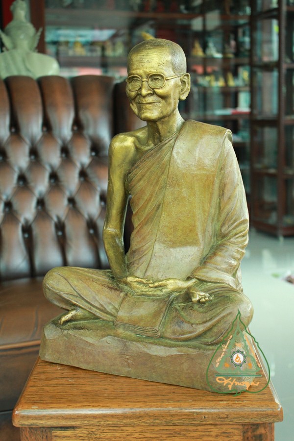 หลวงปู่ขาว โดย โรงหล่อ ๕๔ พุทธคุณ บริษัท พุทธคุณ ประติมากรรม จำกัด รูปที่ 5