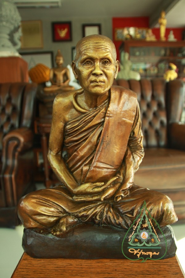 หลวงปู่เสาร์ โดย โรงหล่อ ๕๔ พุทธคุณ บริษัท พุทธคุณ ประติมากรรม จำกัด รูปที่ 3