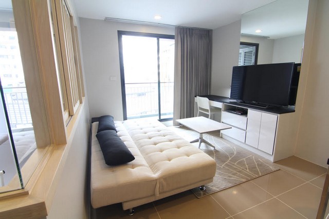 ให้เช่าคอนโด 30000 บาท Mirage Sukhumvit 27 size 46ตรม. ใกล้ BTS อโศก และ MRT สุขุมวิท FOR RENT รูปที่ 1