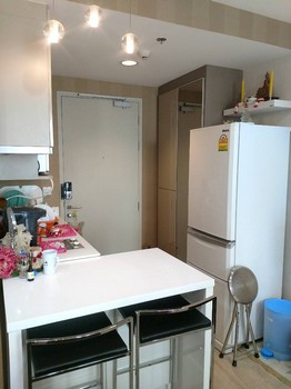 Condo next to BTS Ratchathewi For Sell  Ideo Q Ratchathewi  1 Bedroom-34 sqm high 20th plus floor รูปที่ 1