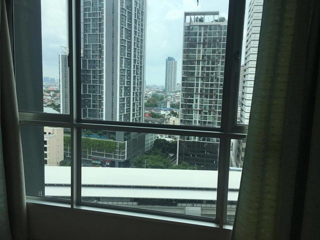 ให้เช่าคอนโด	Hive Sathorn	18000 บาท	1 ห้องนอน 1 ห้องน้ำ ขนาด 41 ตรม รูปที่ 1