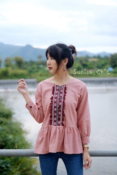 จำหน่ายเสื้อผ้าพื้นเมืองน่ารักๆ ทันสมัย เช่น เสื้อพื้นเมืองผ้าฝ้ายทอมือ  เสื้อลายไทยผ้าฝ้ายชินมัย รูปที่ 6