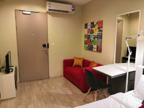 Next to BTS On nut FOR RENT  Ideo Mobi Sukhumvit  Studioroom,-21 sqm-10th plus floor-Building B รูปที่ 1