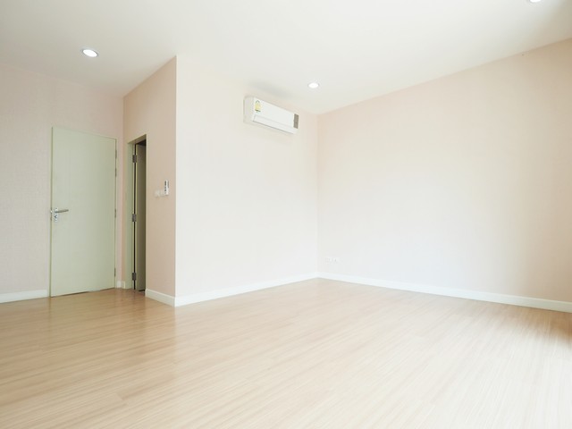 For Rent Town Home บ้านกลางเมือง รามคำแหง 39 New Renovated ต้นโครงการ รูปที่ 1