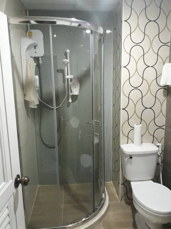 ประมูลด่วน ขาย คอนโด ใกล้ BTS สะพานควาย Royal Tower 60 sq.m. 2 bed ราคาต่ำกว่าตลาด 5 ล้าน รูปที่ 1